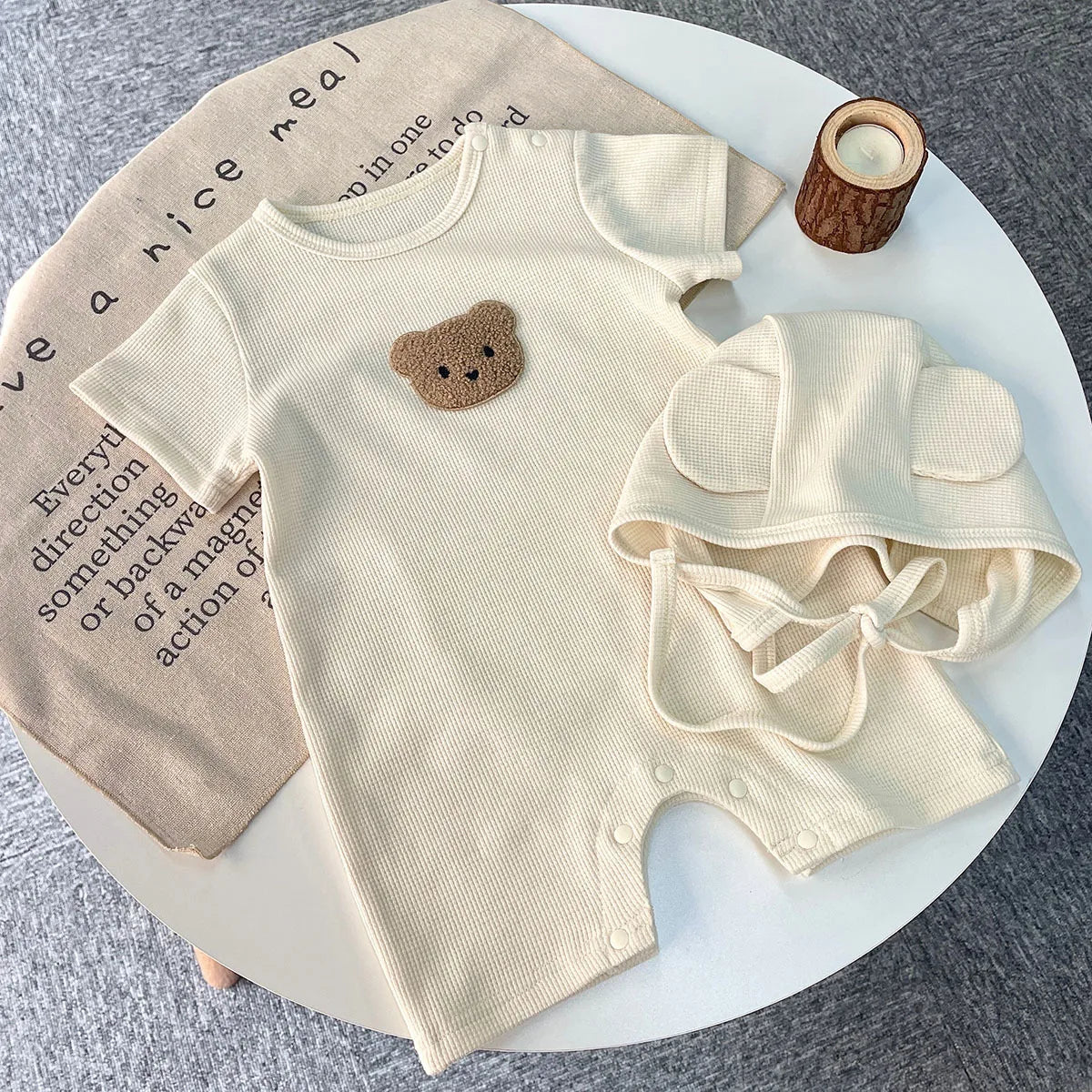 Set di pagliaccette estive per baby orso