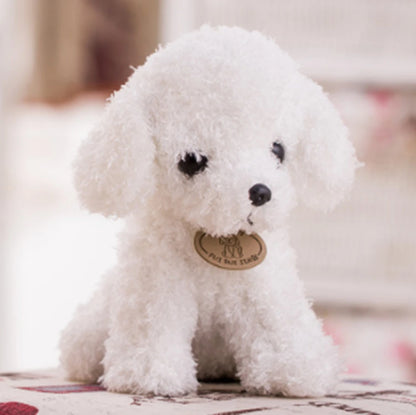 Juguete de peluche realista de caniche 