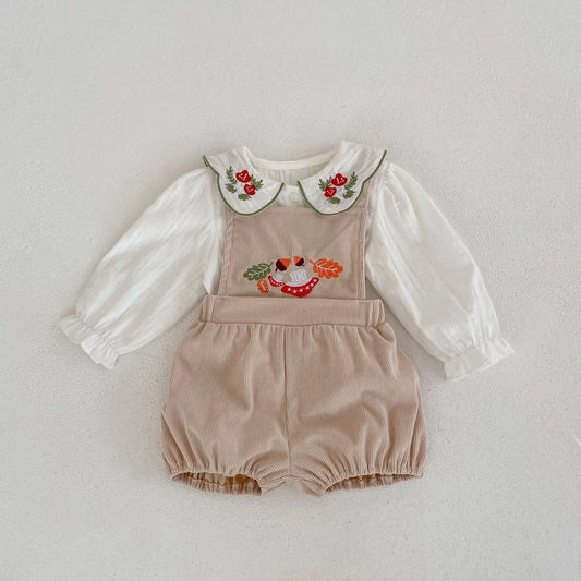Abbigliamento per bambini ricamato da funghi vintage 
