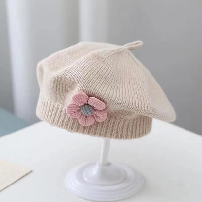 Beretto a maglia ricamato a fiori 