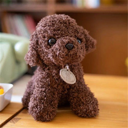 Juguete de peluche realista de caniche 