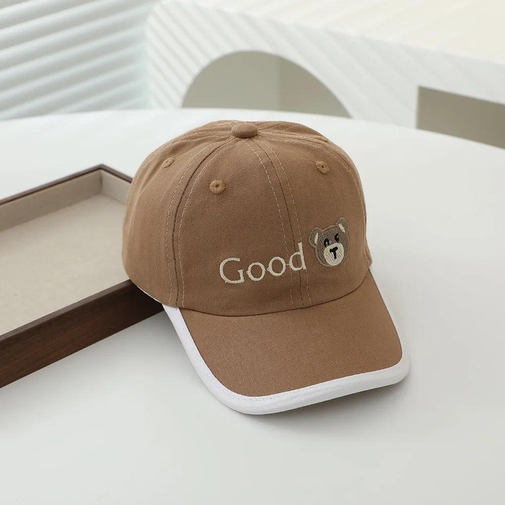 "Mamá + papá = yo" gorra de béisbol para niños