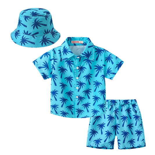 Camicia e pantaloncini dell'isola tropicale con cappello