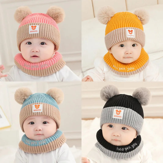 Set di berretto a maglia doppia pom-pom