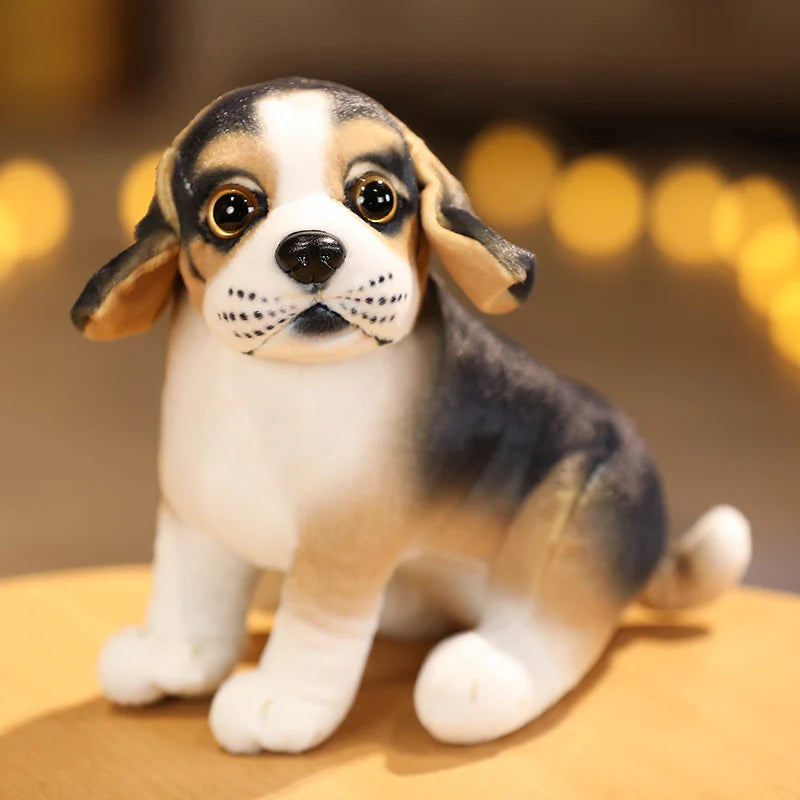 Giocattolo di peluche di carlino realistico