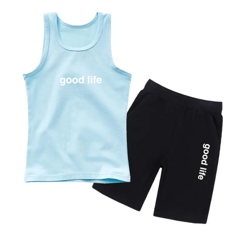Top e pantaloncini da canotta di squali senza paura