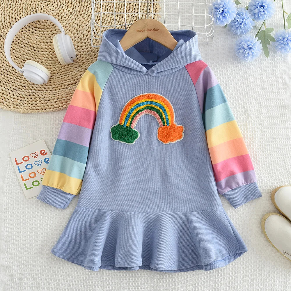 Abito con cappuccio arcobaleno per bambini
