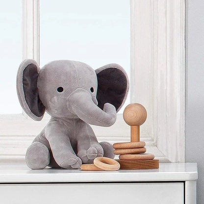 Giocattolo di peluche di elefante morbido