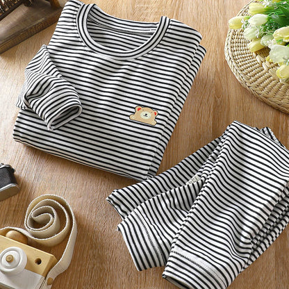 Set de pijama de confort a rayas