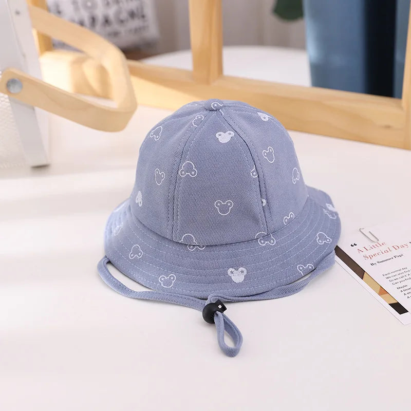 Lindo sombrero de cubo para bebés