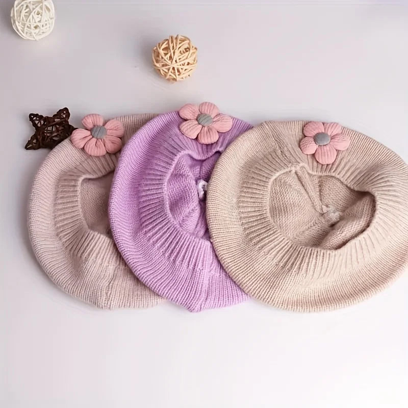Beretto a maglia ricamato a fiori 