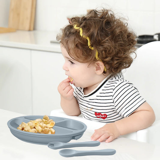 Set di stoviglie per bambini in silicone a 3 pezzi 