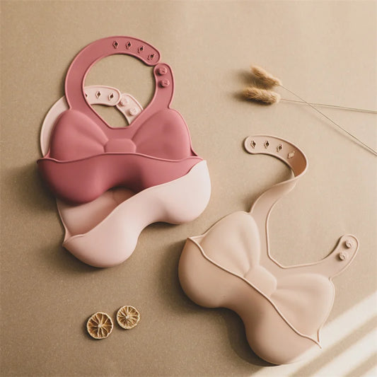 Eleganti bavaglini in silicone con design a prua