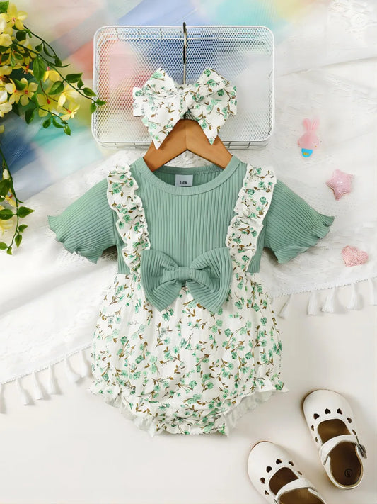 Set di pagliaccetto verde floreale