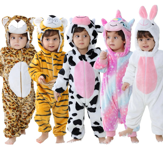 Puscia per bambini in costume da bambino
