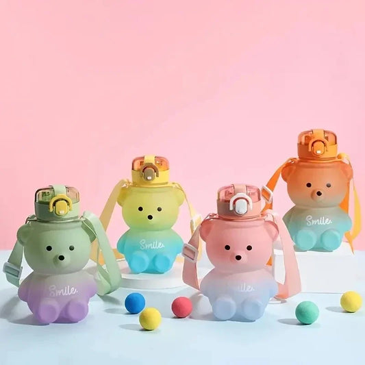 Bottiglie d'acqua a forma di orso