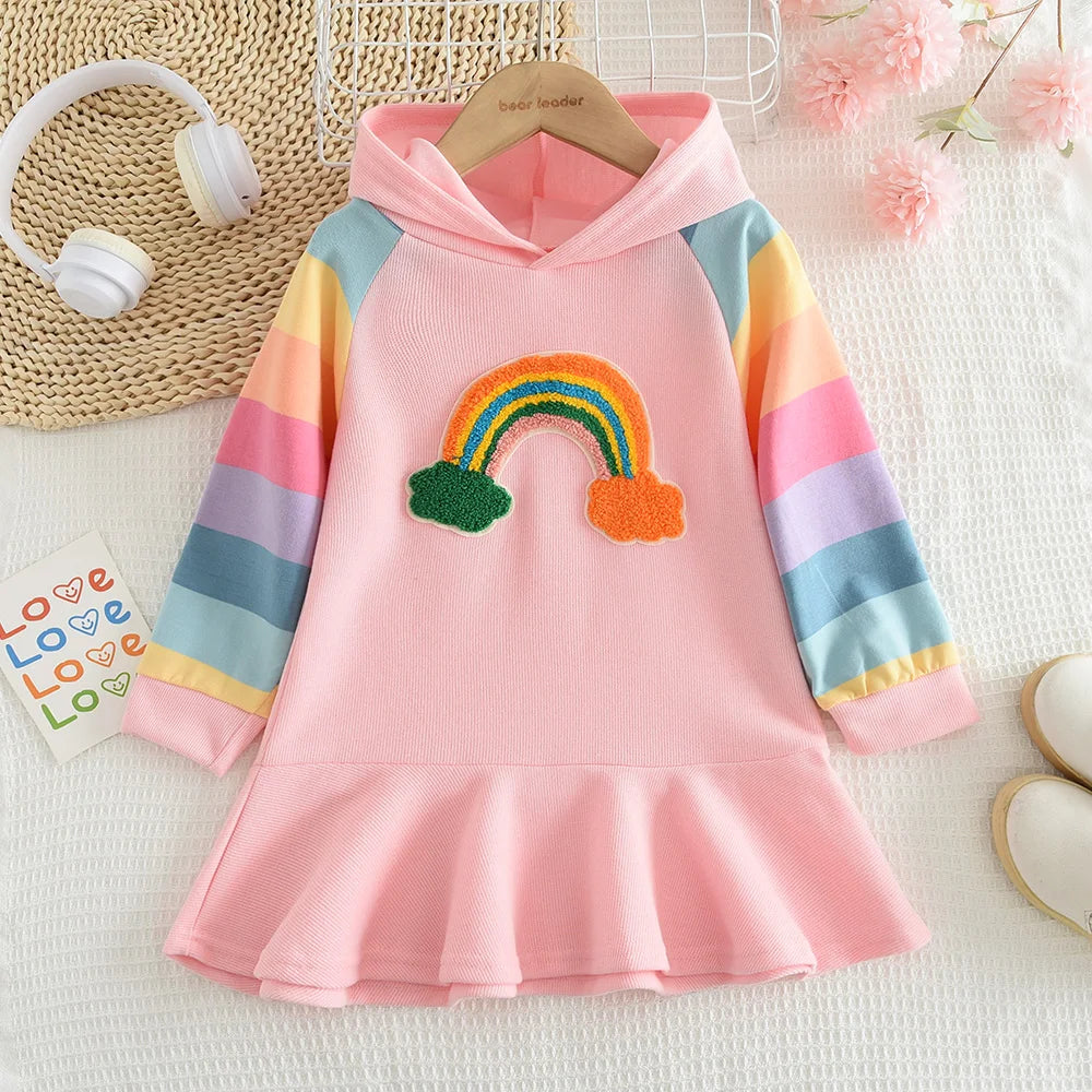 Abito con cappuccio arcobaleno per bambini
