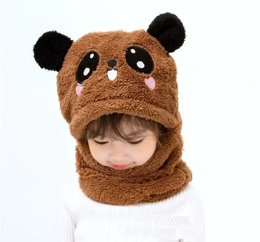 Panda acogedora de invierno