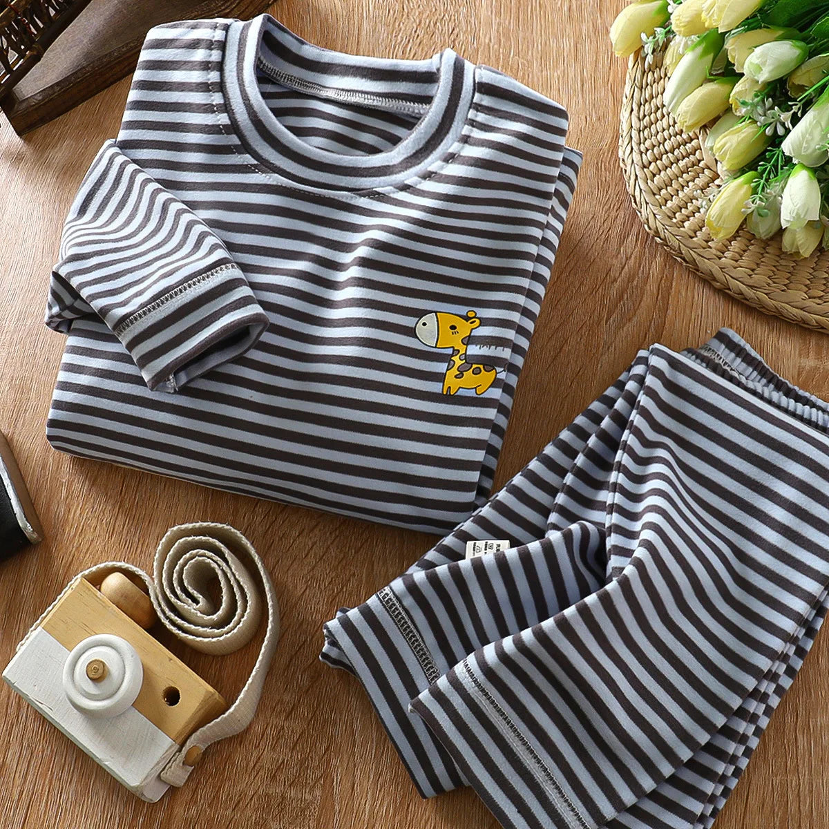 Set de pijama de confort a rayas